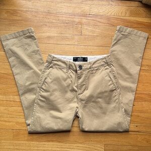 Hollister Slim Straight Epic Flex Chinos in Medium Khaki